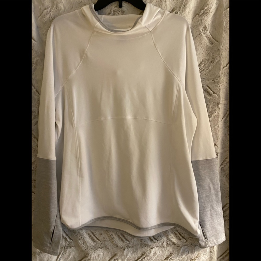 NWOT AVIA XL - GRAY IS SWEATSHIRT MATERIAL